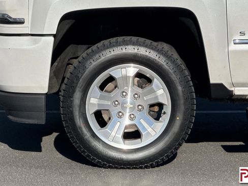 Certified 2017 Chevrolet Silverado 1500 LTZ Z71 w/ LTZ Plus Package AWD/4WD image 33