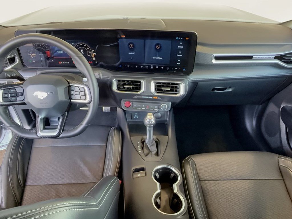 Used 2025 Ford Mustang GT Premium RWD image 17