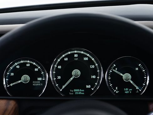 Certified 2020 Rolls-Royce Cullinan image 39