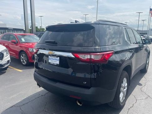 Used 2020 Chevrolet Traverse LT FWD image 3