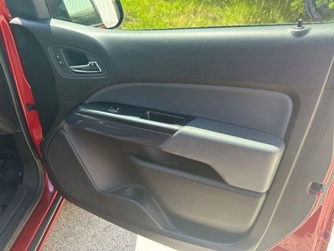 Used 2016 Chevrolet Colorado Z71 AWD/4WD image 42