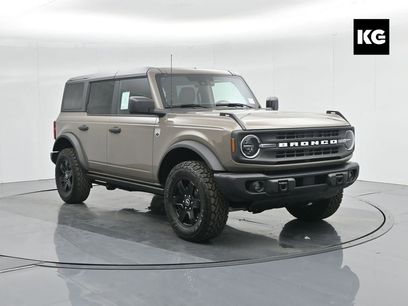 New 2025 Ford Bronco Big Bend w/ Black Diamond Package