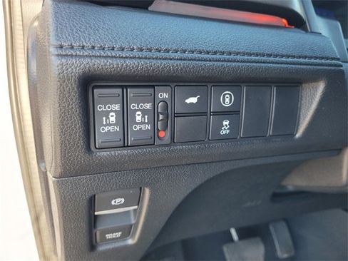 Used 2024 Honda Odyssey Sport image 26