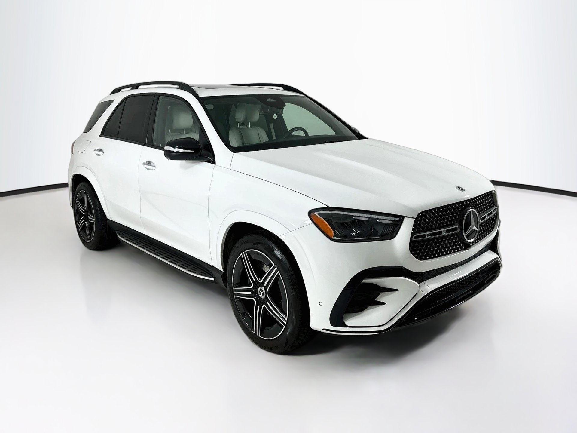 Used 2024 Mercedes-Benz GLE 350 4MATIC image 1