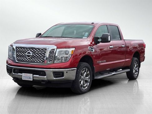 Used 2019 Nissan Titan SV w/ SV Convenience Package image 8