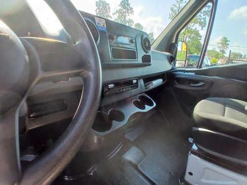 Used 2022 Mercedes-Benz Sprinter 2500 image 15