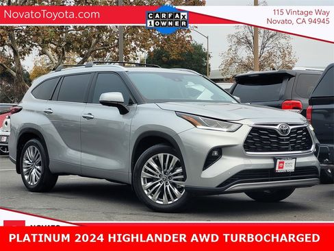Used 2024 Toyota Highlander Platinum image 1