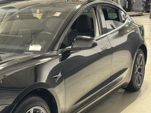 Used 2023 Tesla Model 3 Standard Range image 22