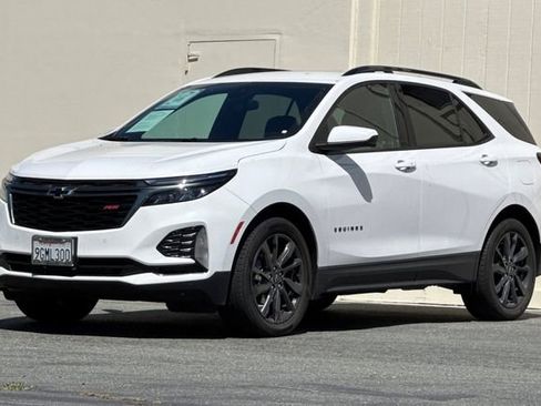 Used 2023 Chevrolet Equinox RS FWD image 8
