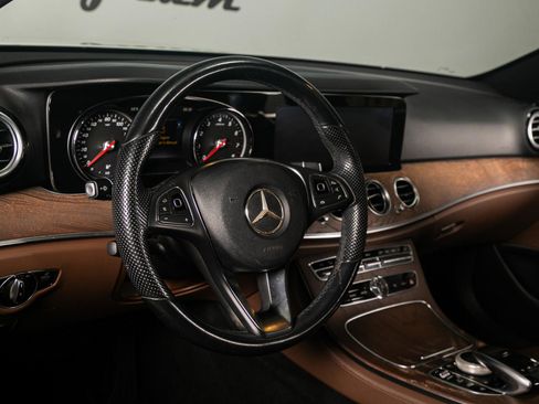 Used 2018 Mercedes-Benz E 300 E 300 RWD Sedan w/ Premium 1 Package image 8
