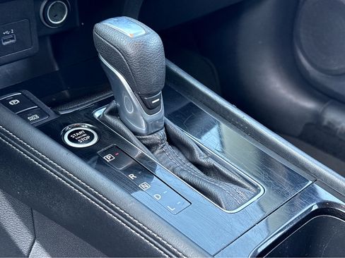 Used 2021 Nissan Kicks SV w/ Exterior Package image 13