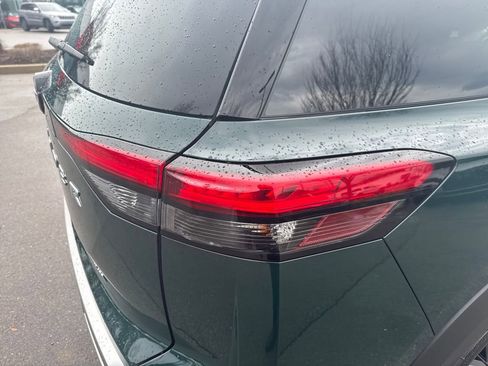 Used 2025 Nissan Pathfinder Platinum w/ Cargo Package image 43