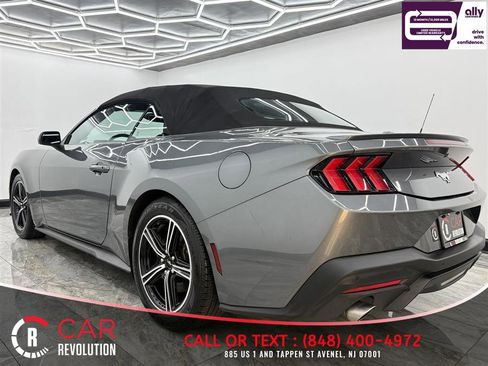 Used 2024 Ford Mustang Premium RWD image 4