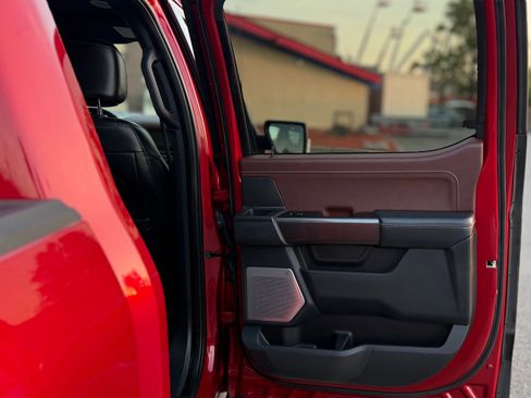 Used 2021 Ford F150 Lariat w/ Equipment Group 502A High image 26