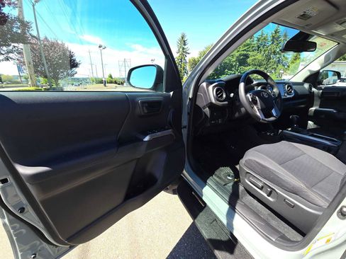 Certified 2023 Toyota Tacoma 4x4 Double Cab w/ Trail Edition image 22