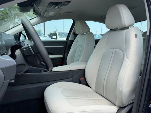 Used 2025 Hyundai Sonata SEL FWD image 10