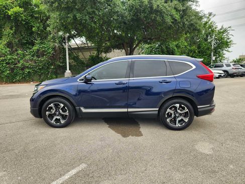 Used 2019 Honda CR-V Touring image 4