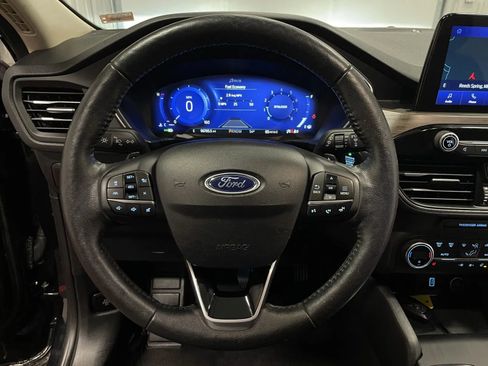Used 2020 Ford Escape Titanium image 20