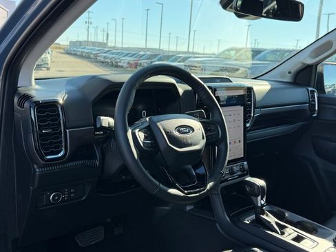 New 2025 Ford Ranger Lariat w/ FX4 Off-Road Package image 4
