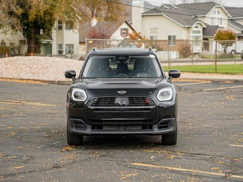 Used 2025 MINI Cooper Countryman S image 2