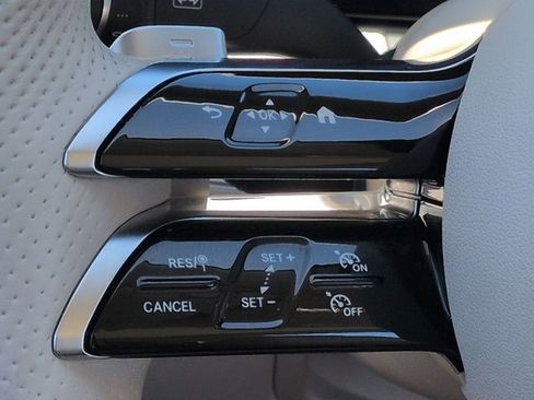 Certified 2022 Mercedes-Benz E 450 Coupe image 25