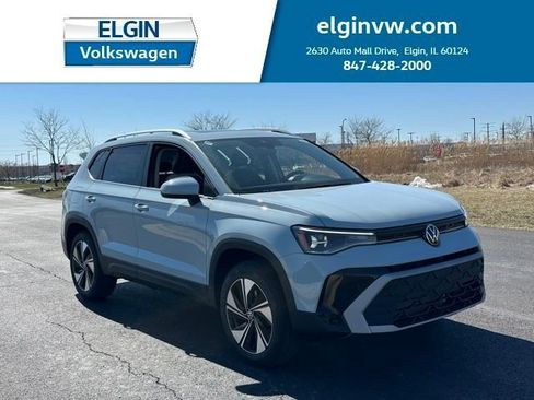 New 2026 Volkswagen Taos SE image 1