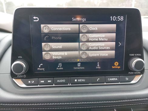 Used 2023 Nissan Rogue S image 22