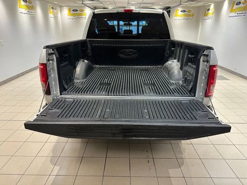 Used 2017 Ford F150 XLT w/ Equipment Group 302A Luxury image 19