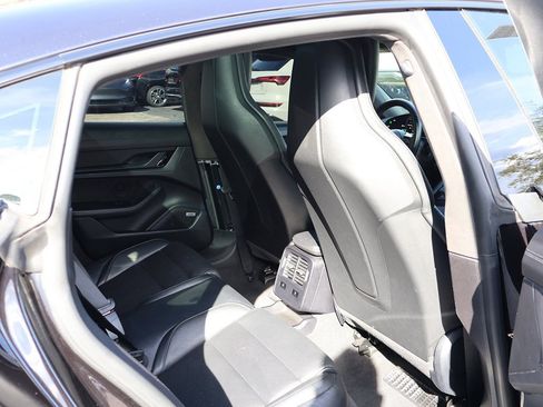 Used 2020 Porsche Taycan Turbo image 38