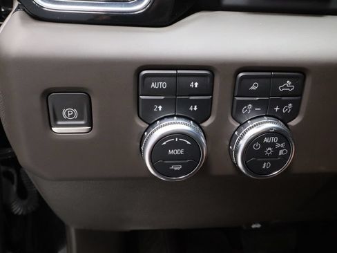 Used 2022 GMC Sierra 1500 Denali w/ Technology Package AWD/4WD image 28
