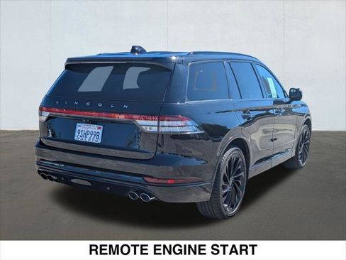 Used 2025 Lincoln Aviator Reserve w/ Jet Appearance Package image 4