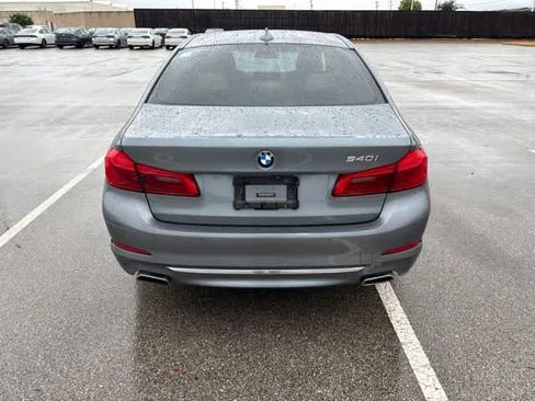 Used 2018 BMW 540i RWD image 4