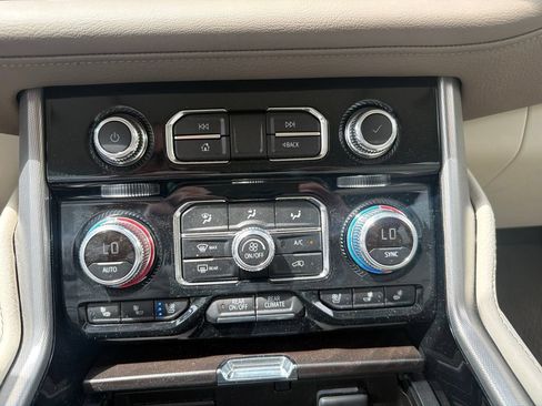 Used 2024 GMC Yukon Denali w/ Max Trailering Package AWD/4WD image 17