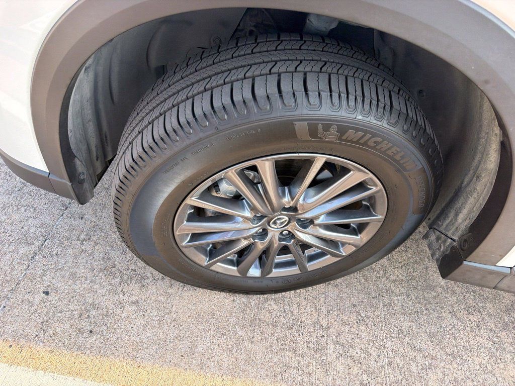 Used 2020 MAZDA CX-5 Touring FWD image 7