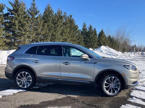 Used 2023 Lincoln Nautilus Reserve w/ Equipment Group 201A image 27