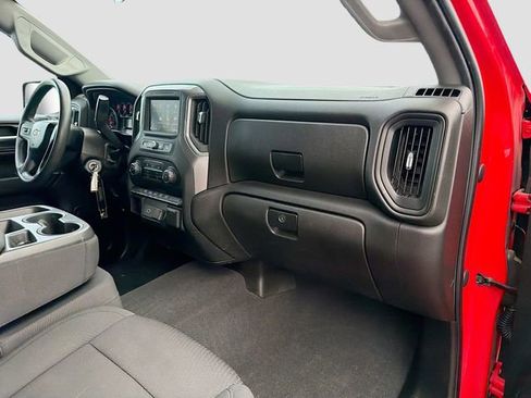 Certified 2020 Chevrolet Silverado 1500 Custom w/ Custom Value Package image 26