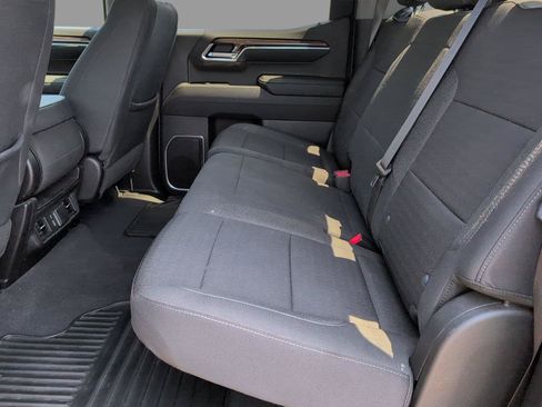 Used 2023 Chevrolet Silverado 1500 LT AWD/4WD image 32