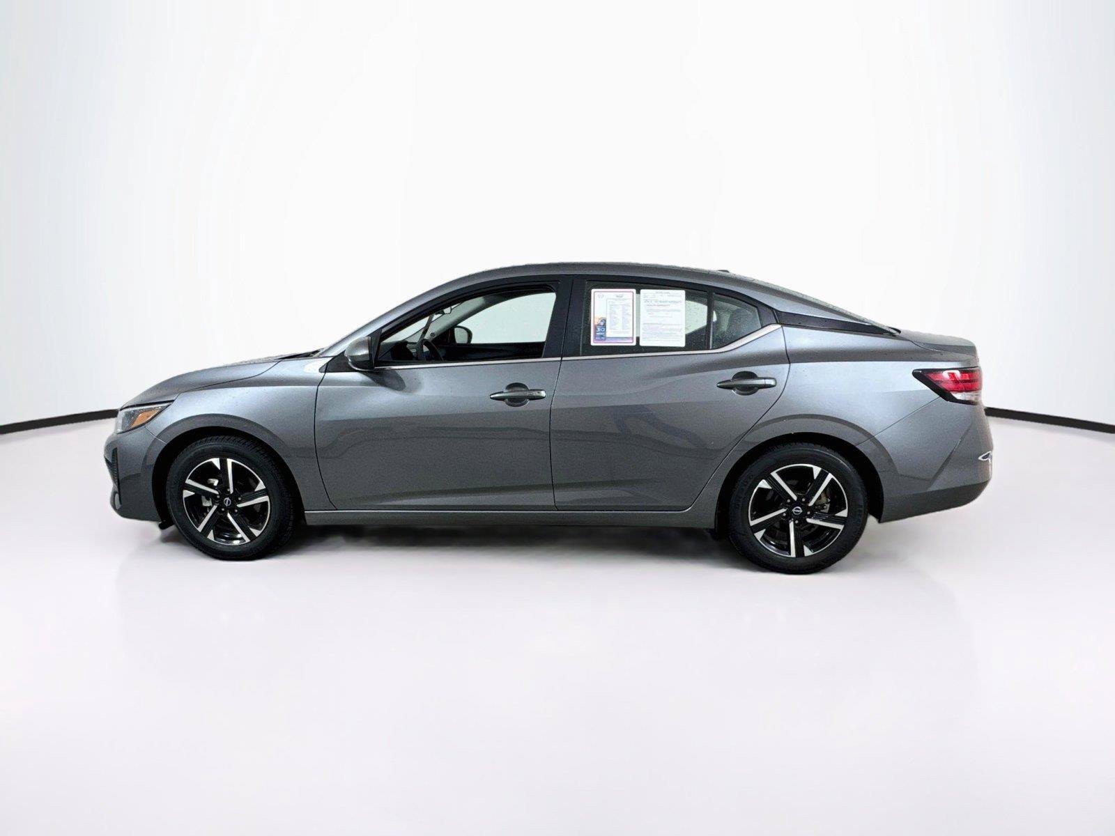 Used 2024 Nissan Sentra SV FWD image 3