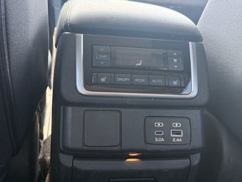 Used 2023 Subaru Ascent Onyx Edition Limited AWD/4WD image 30