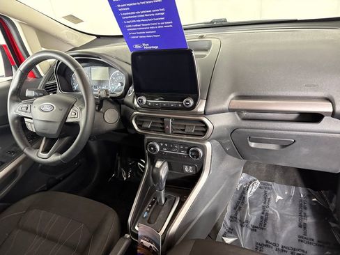 Certified 2020 Ford EcoSport SE image 36