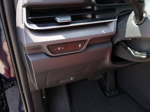 New 2026 Kia Carnival EX FWD image 26