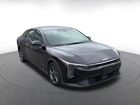 Used 2025 Kia K4 FWD image 2