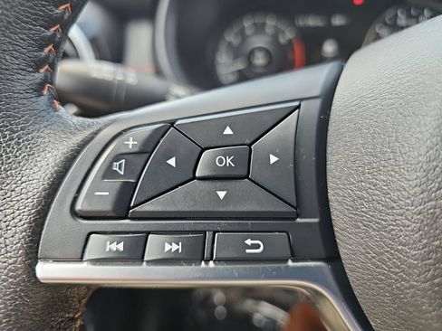Used 2024 Nissan Kicks SR w/ SR Premium Package FWD image 33