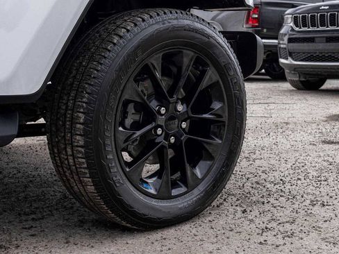 Used 2023 Jeep Wrangler Unlimited Sahara w/ Cold Weather Group image 9