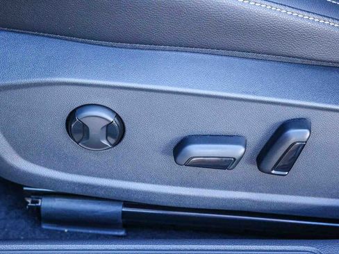 New 2026 Volkswagen Jetta SE image 32