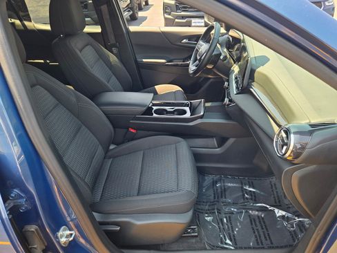 Used 2025 Chevrolet Equinox LT FWD image 6