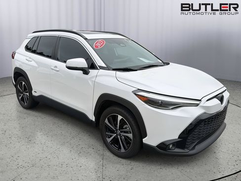 Used 2023 Toyota Corolla Cross AWD Hybrid w/ Convenience Package image 8