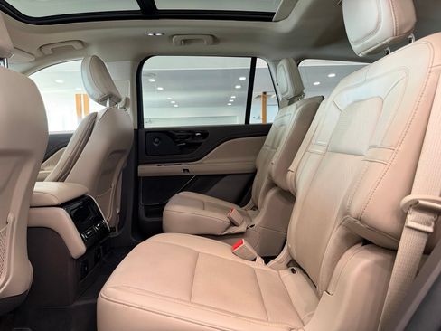 Used 2022 Lincoln Aviator Reserve RWD image 10