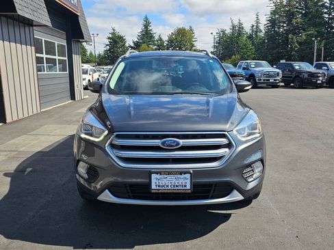 Used 2017 Ford Escape Titanium w/ Canadian Touring Package image 2