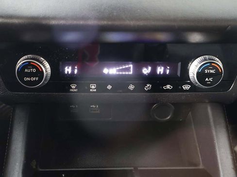 Used 2022 Mitsubishi Outlander ES image 40